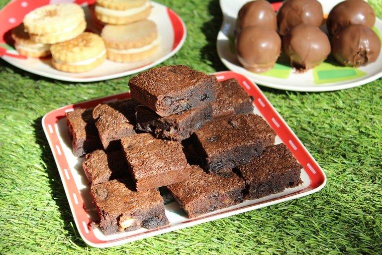 Fruit Cake Brownies - Rum Fruit Cake Brownies Recipe