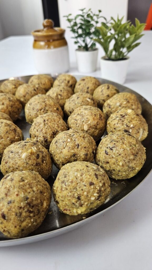 Sattoo Laddu Recipe | Dry Fruit Sattu ke Ladoo