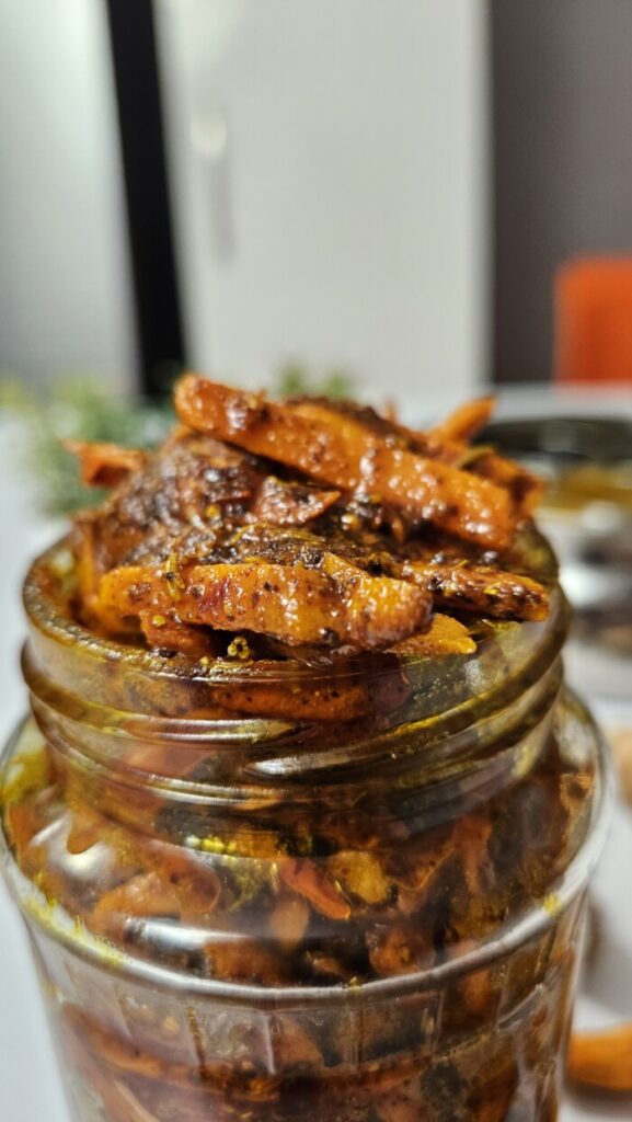 Kachhi Haldi Ka Achar | Turmeric Pickle Without Sun Drying