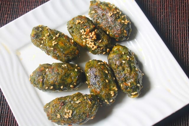 Spinach Muthia Recipe | Spinach Dumplings Recipe